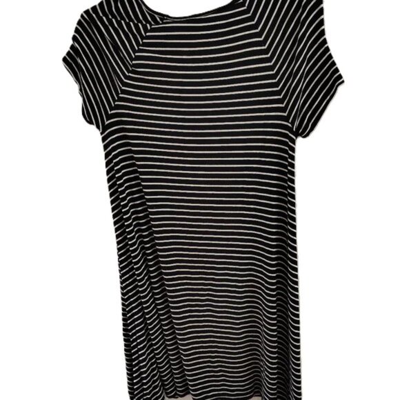 Black and White Stripped Old Navy Top - Picture 2 of 12